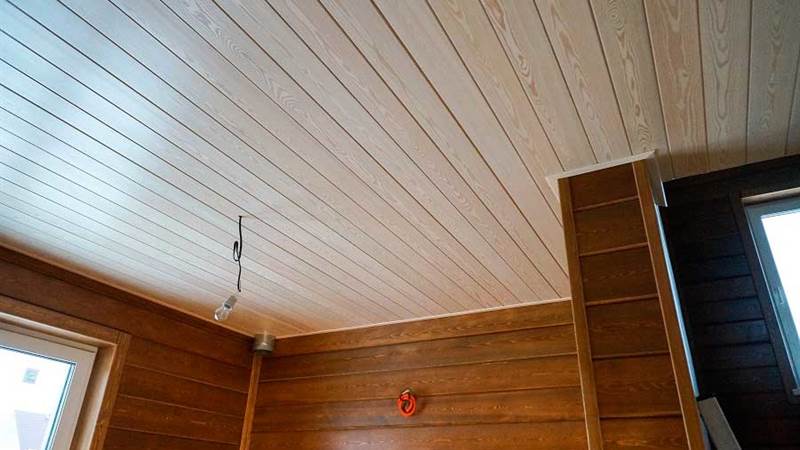 Как сделать деревянный потолок своими руками